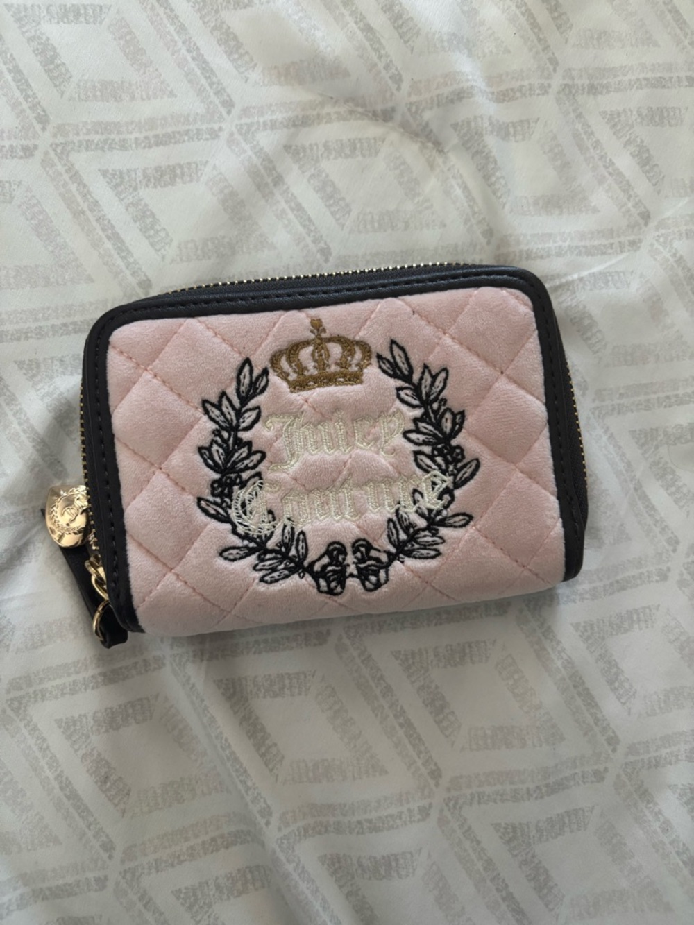 Juicy Couture Quilted Dusty Blush / Chocolate  Brown Velvet Zip Wallet